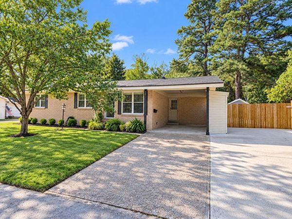 1427 Welch Street , Arkadelphia, AR 71923