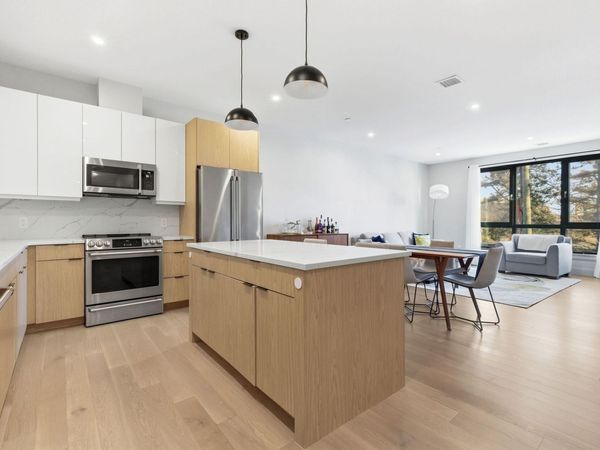 85 Myrtle St, Unit 106, Quincy, MA 02171