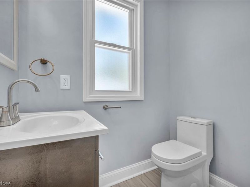 2172 West Boulevard, Cleveland, OH 44102 Photo 32