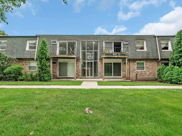 10214 S 84th Terrace , Unit 312, Palos Hills, IL 60465