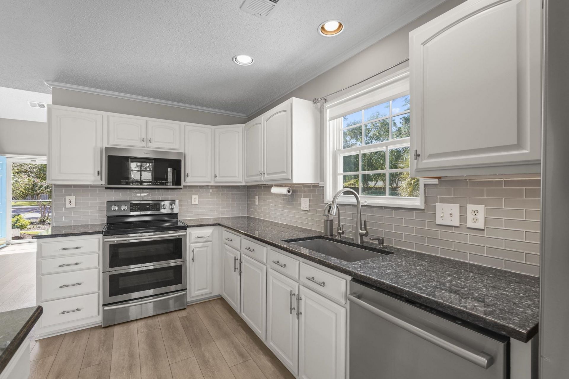 3518 Chestnut Dr. Photo 15