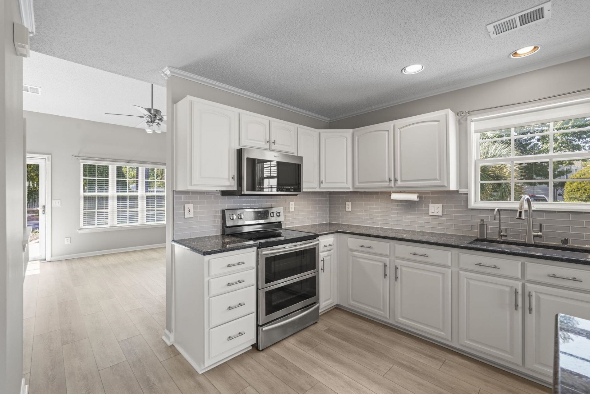 3518 Chestnut Dr. Photo 16