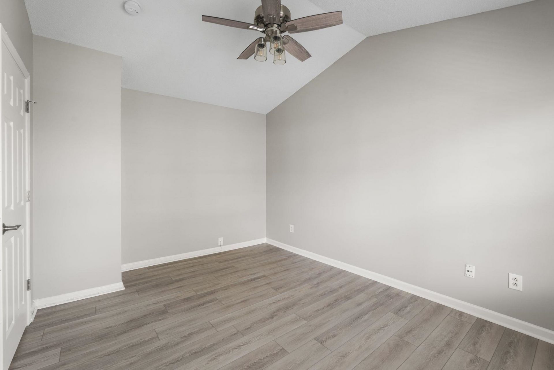 3518 Chestnut Dr. Photo 30