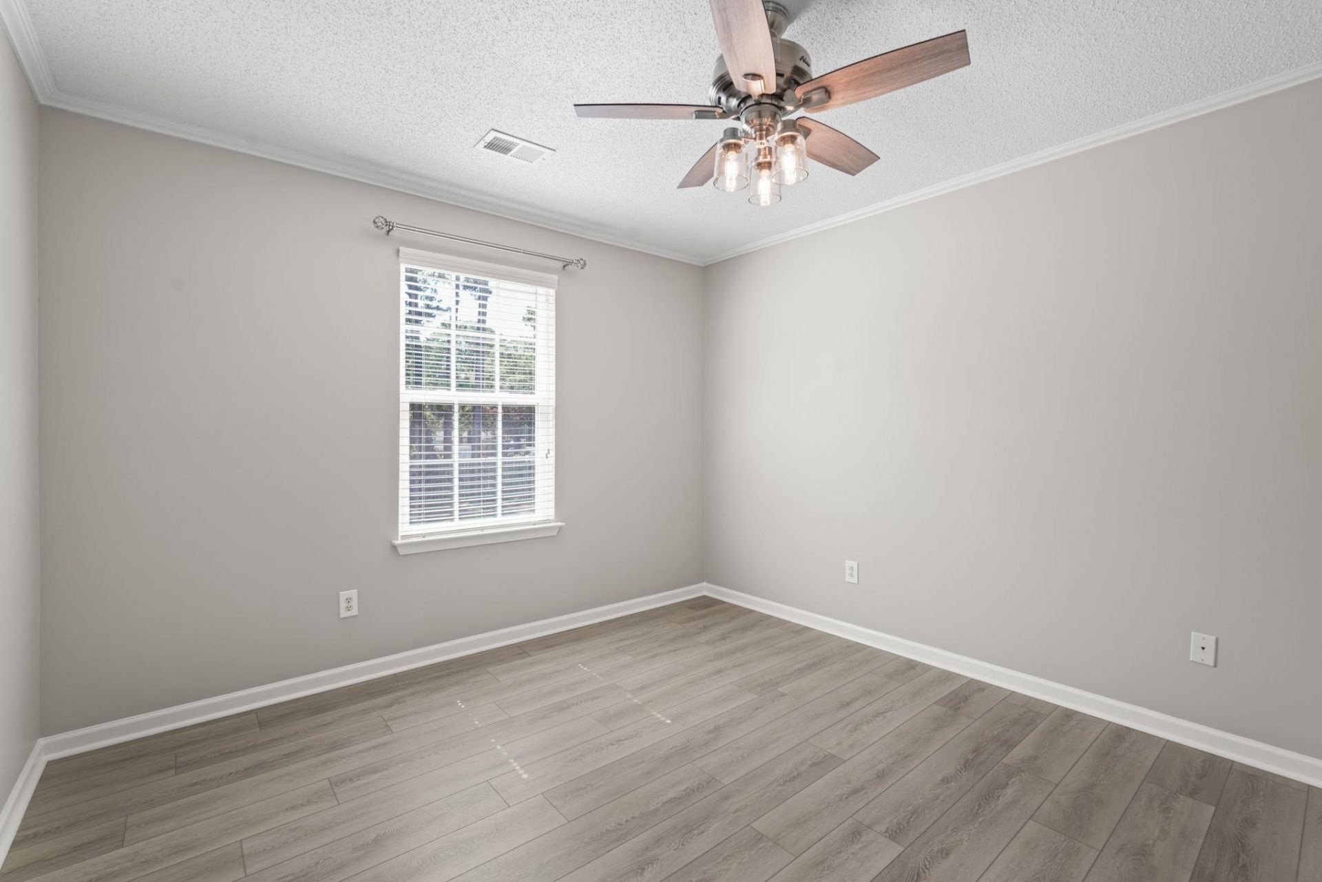 3518 Chestnut Dr. Photo 34