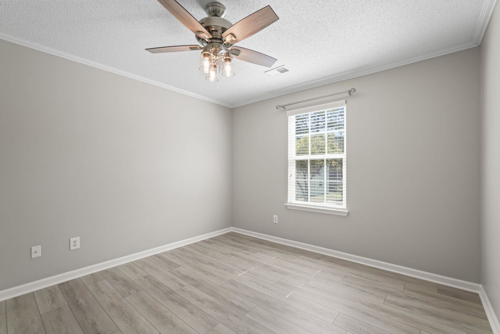 3518 Chestnut Dr. Photo 36