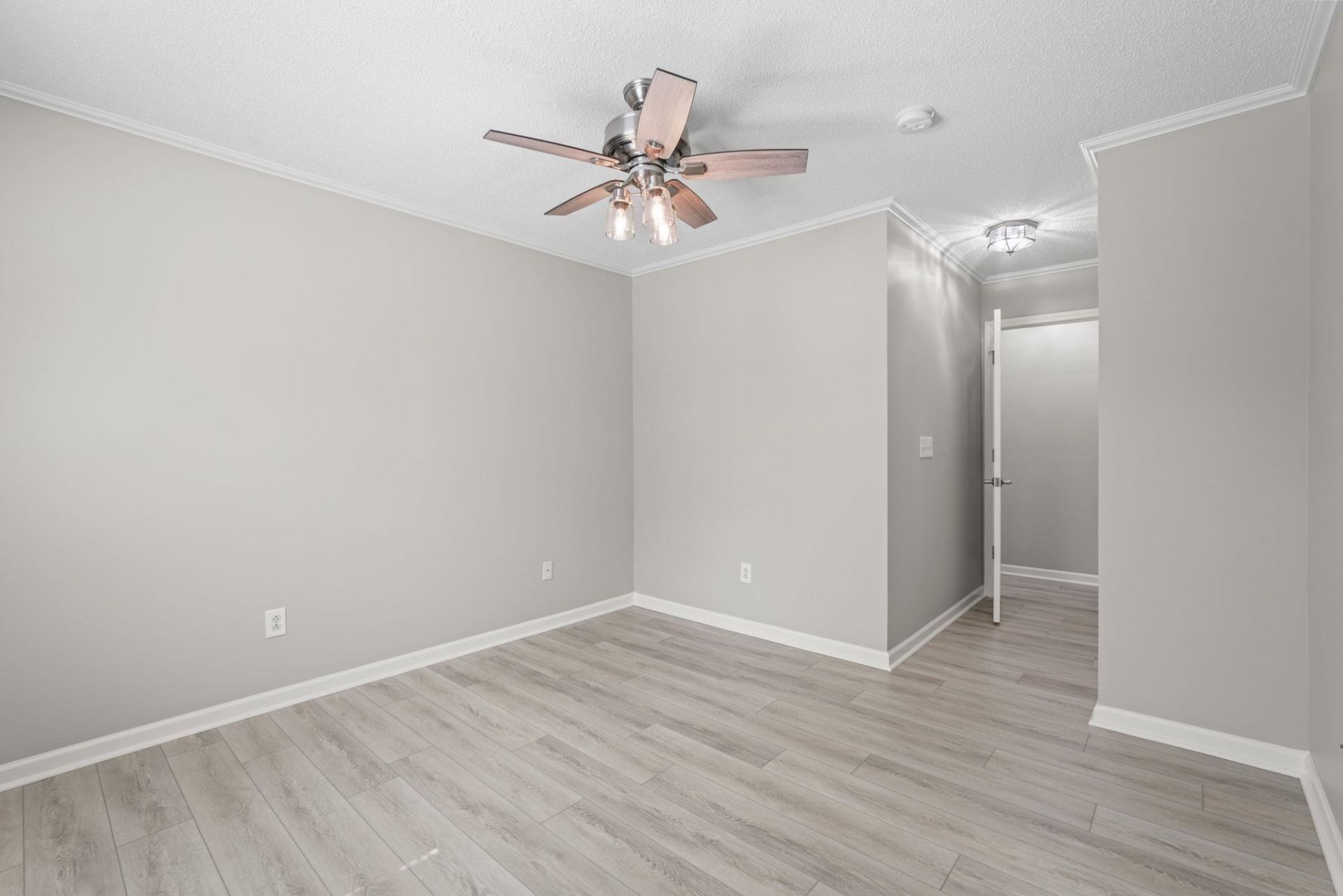 3518 Chestnut Dr. Photo 38
