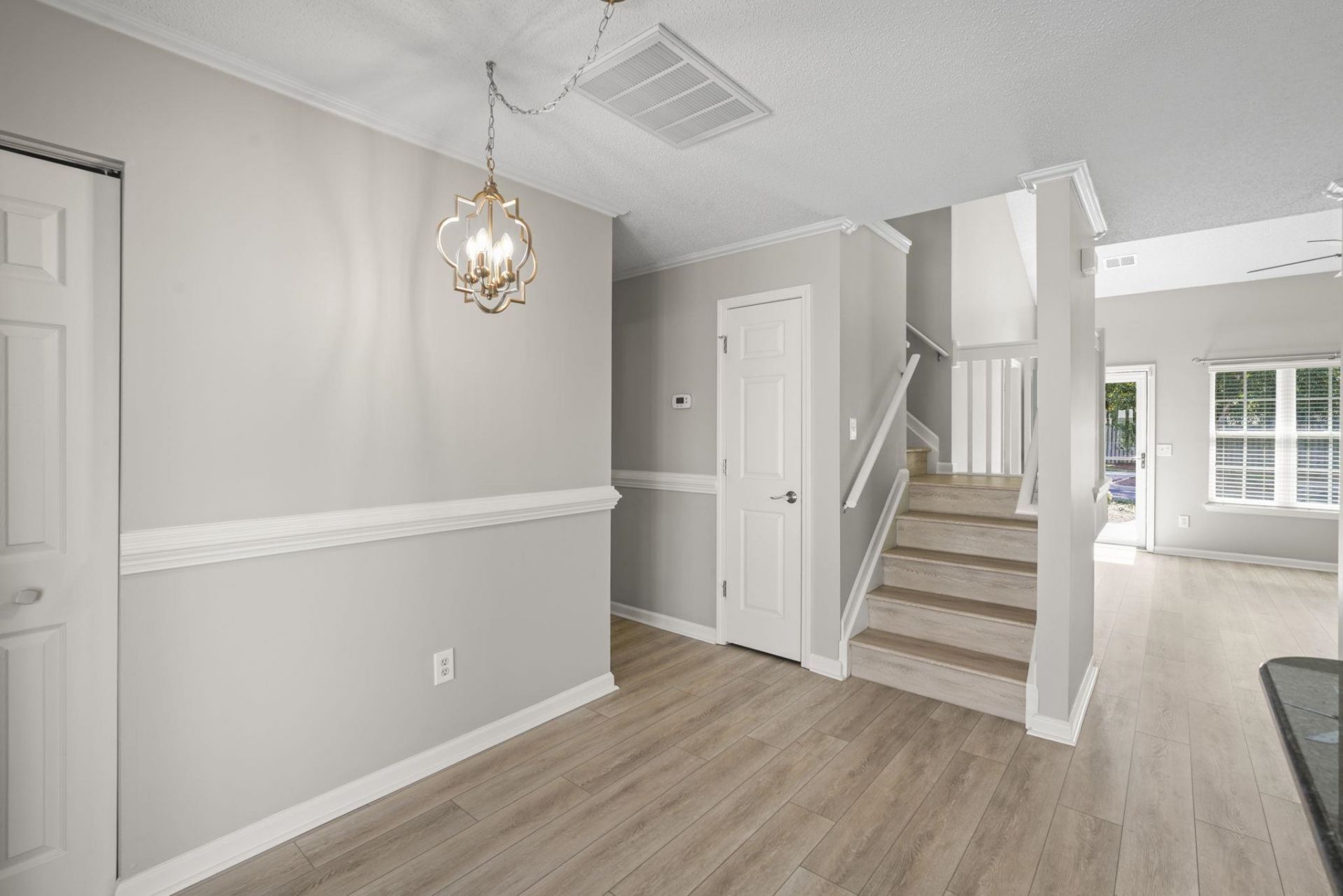 3518 Chestnut Dr. Photo 9