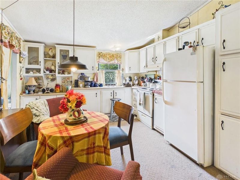 13 Little John Drive, Greenville, OH 45331 Photo 6