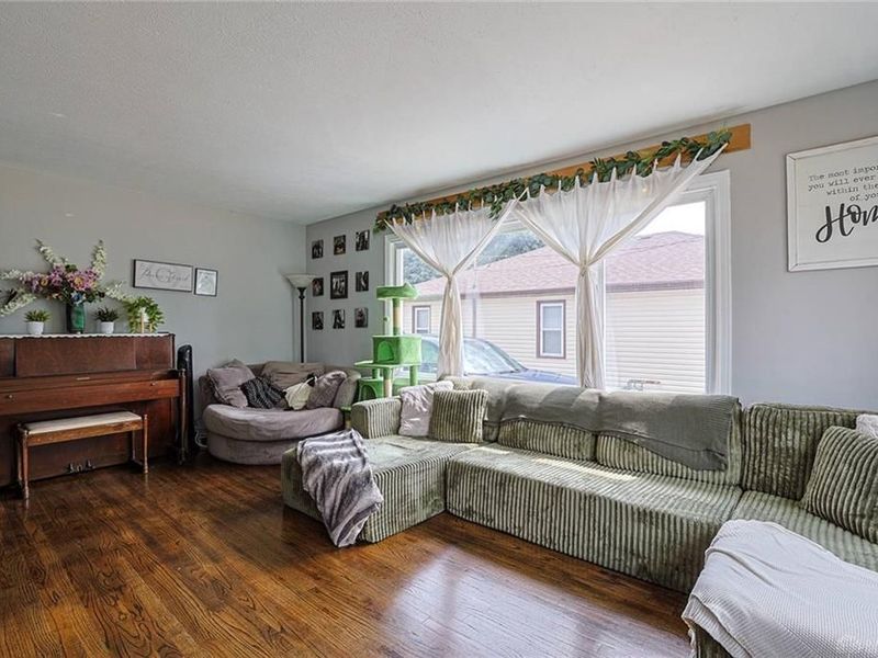 387 E Pike Street, South Lebanon, OH 45065 Photo 4