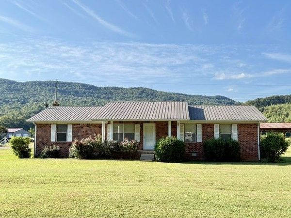 3852 Payne Cove Rd , Pelham, TN 37366