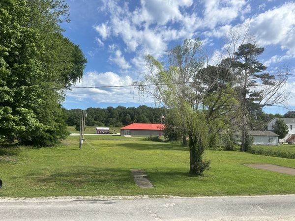 90 Creek St , Big Sandy, TN 38221