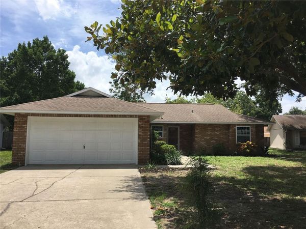 2105 DAVID COURT , MOUNT DORA, FL 32757