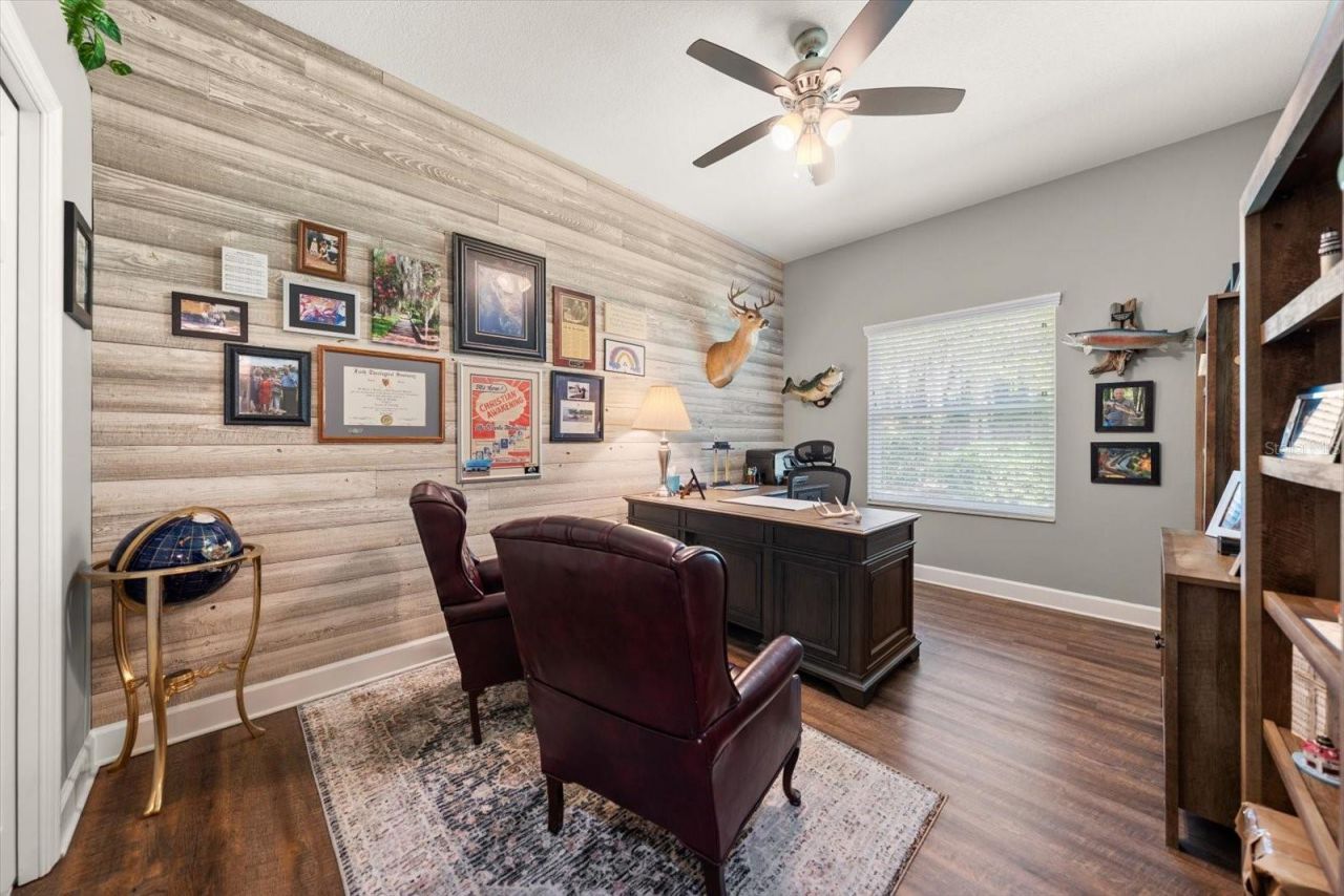 2105 Boot Lake Circle, Tampa, FL 33612 Photo