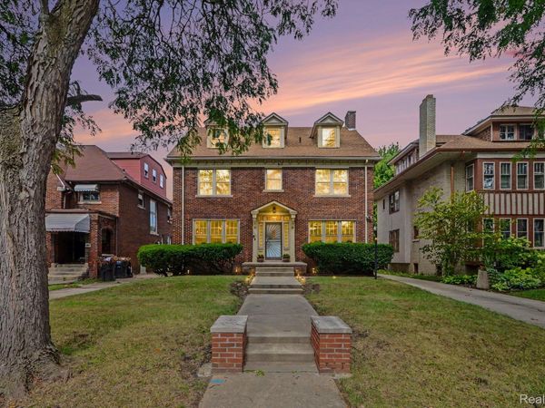 1646 Chicago Boulevard, Detroit, Mi 48206