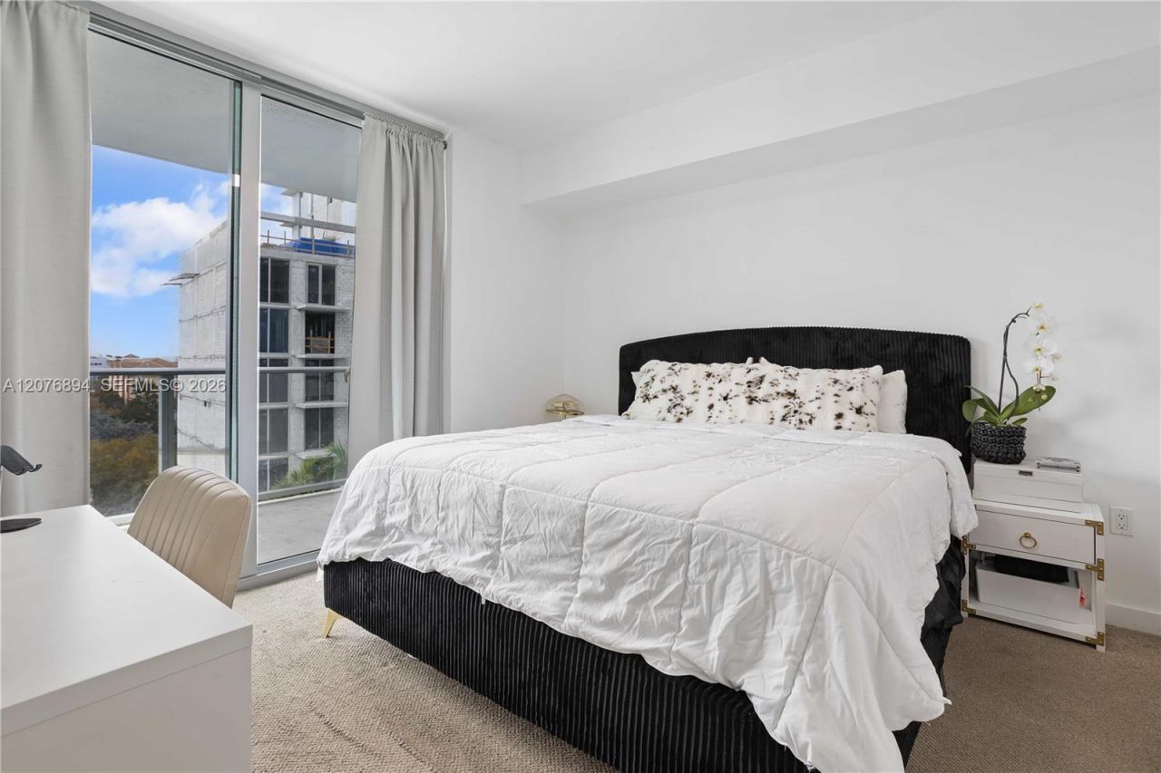 1600 SW 1st Ave, Unit 704, Miami, FL 33129 Photo