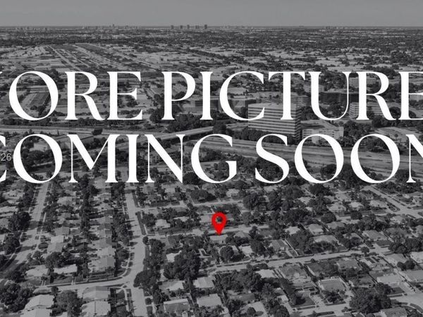 5820 NE 2nd Ave , Oakland Park, FL 33334