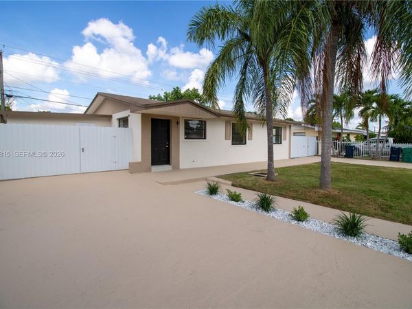 19720 SW 116th Ave , Miami, FL 33157