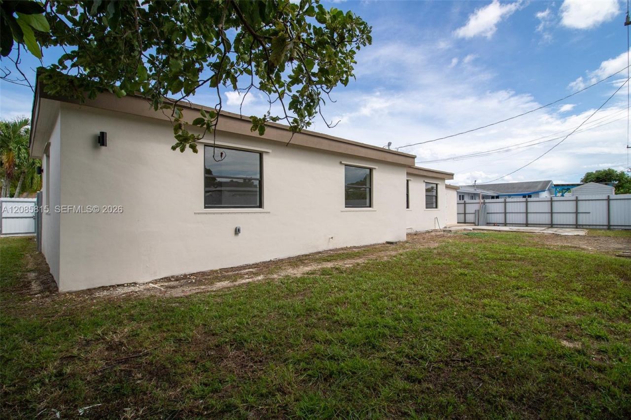 19720 SW 116th Ave, Miami, FL 33157 Photo