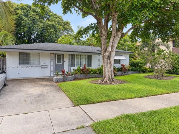 1107 NE 16th Ct , Fort Lauderdale, FL 33305