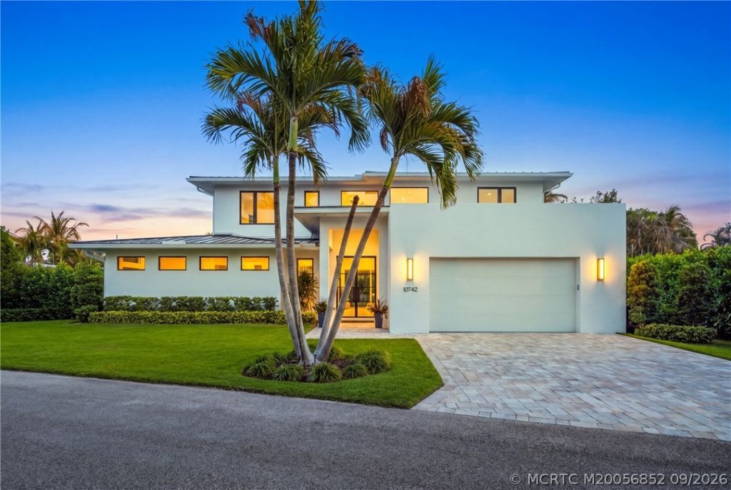 10742 SE Burgee Court, Hobe Sound, FL 33455 Photo