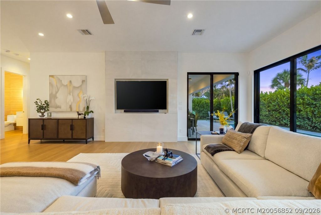 10742 SE Burgee Court, Hobe Sound, FL 33455 Photo