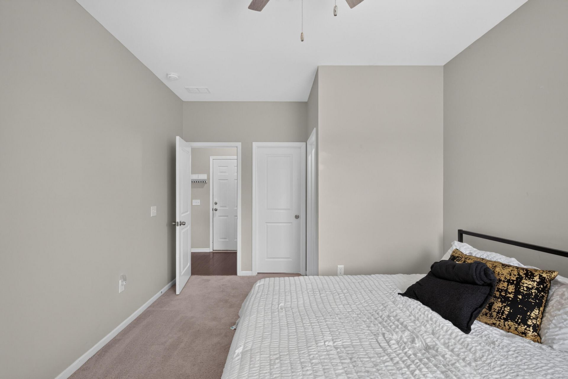 151 Lakelyn Road Photo 16