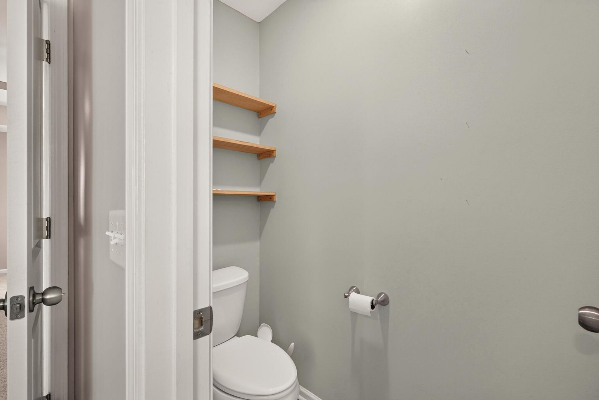 151 Lakelyn Road Photo 26