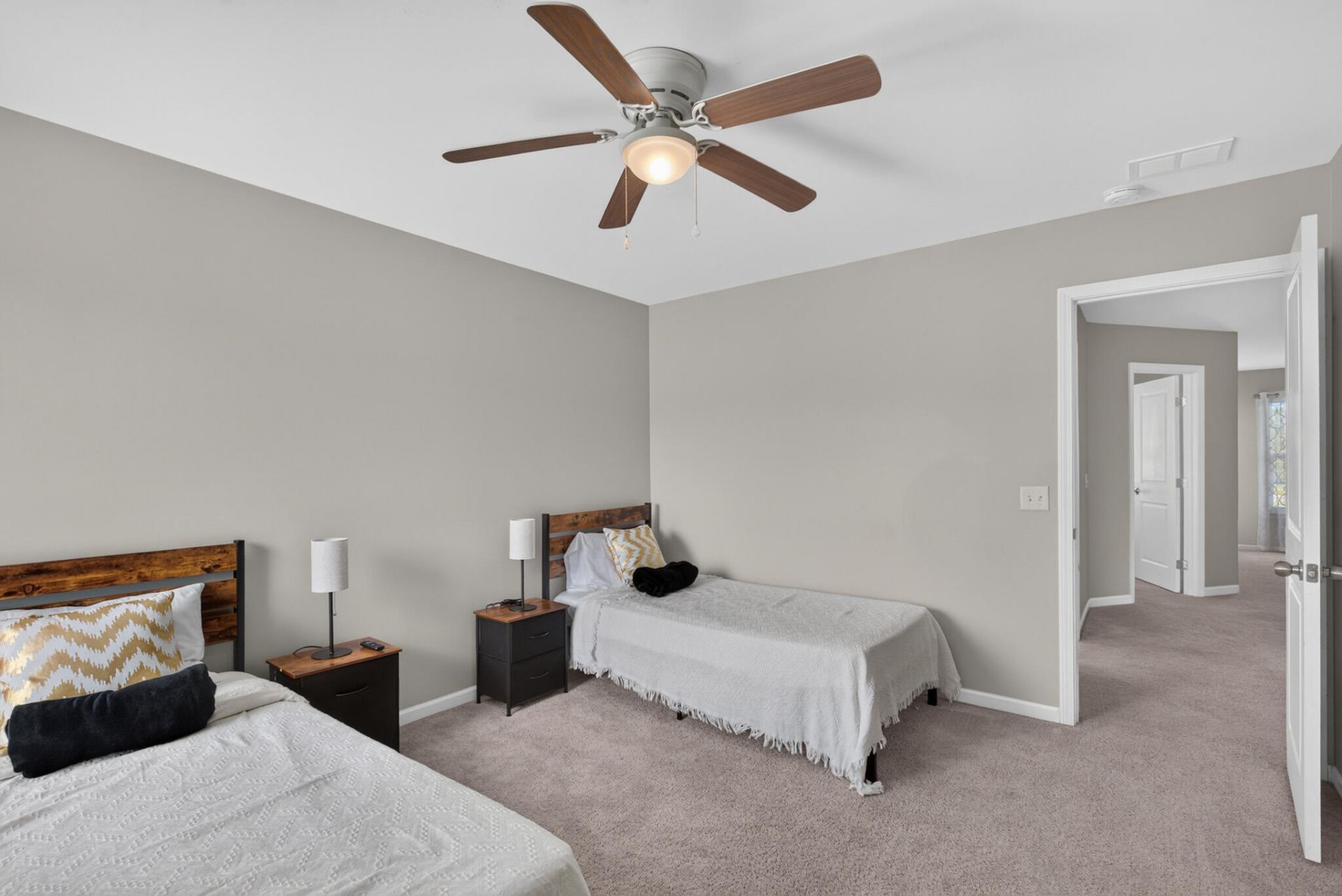 151 Lakelyn Road Photo 32