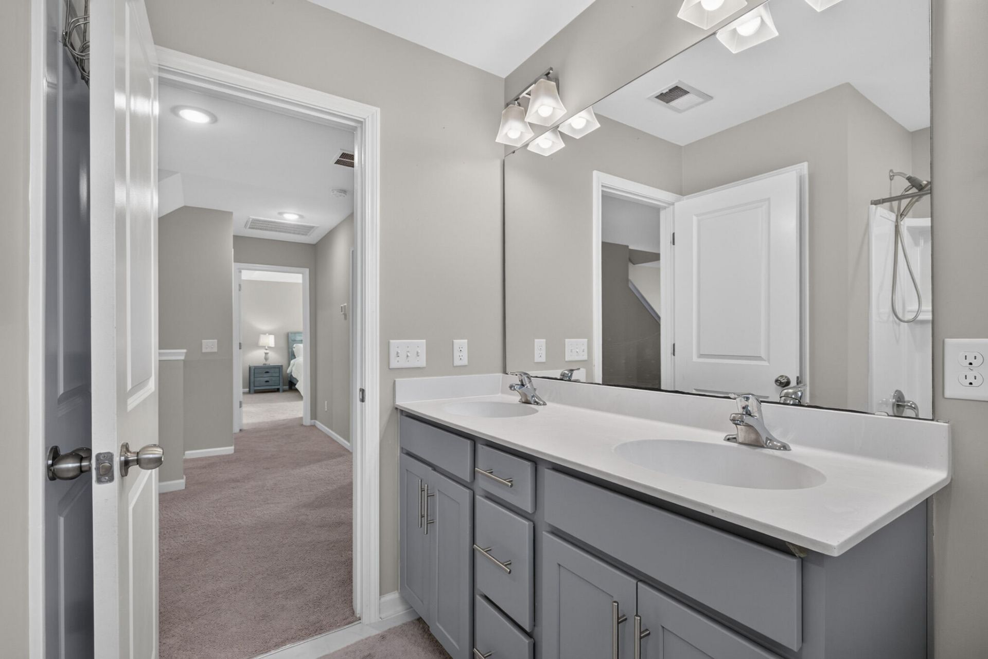 151 Lakelyn Road Photo 33