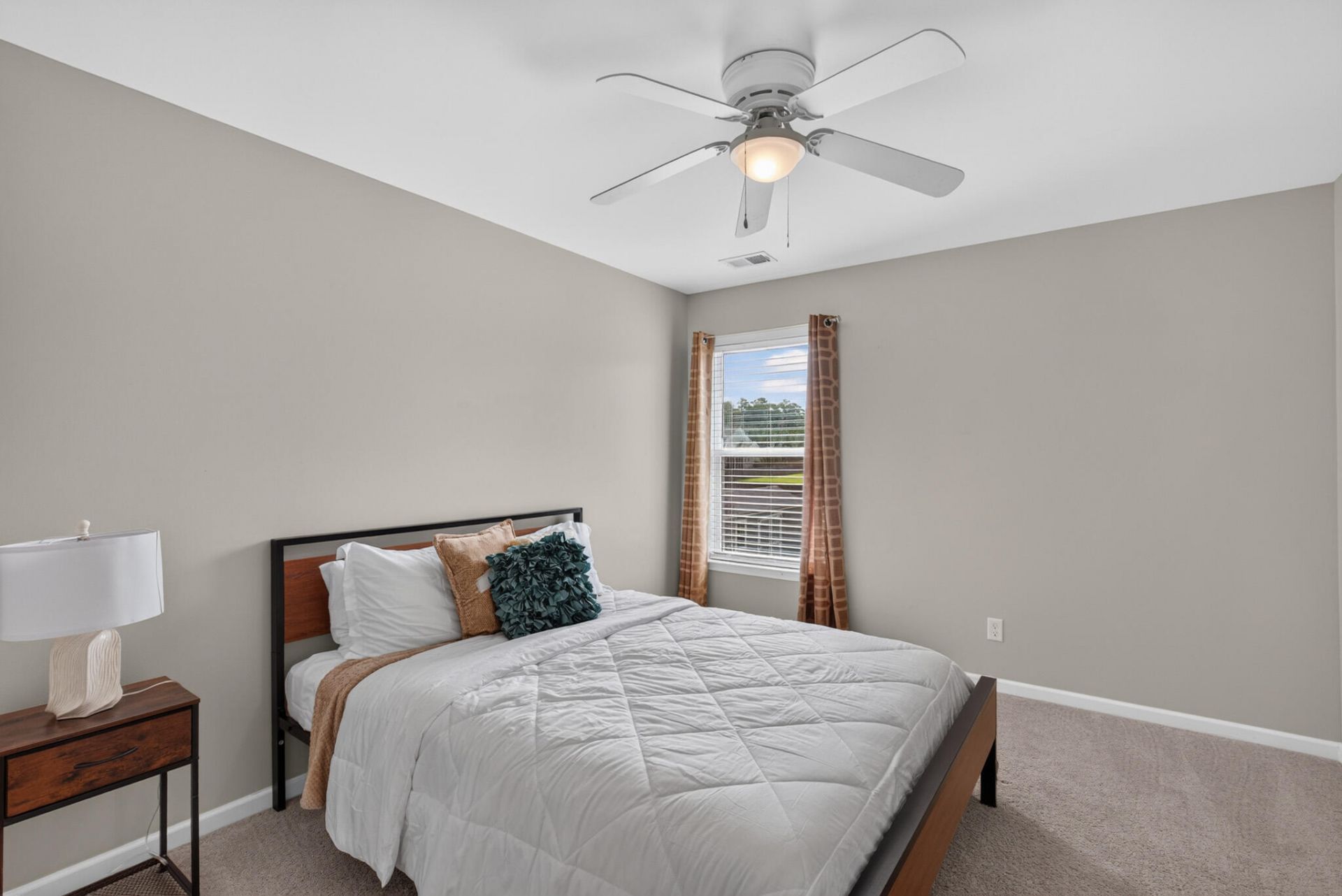 151 Lakelyn Road Photo 36
