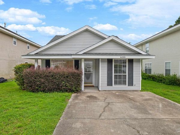 6299 Cottage Woods Dr, Milton, FL 32570