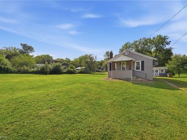 230 E Comet Road, Clinton, OH 44216