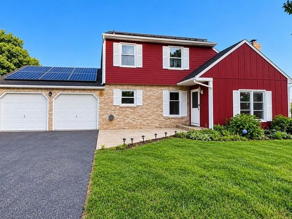 4483 BROOKSVALE COURT, HARRISBURG, PA 17110