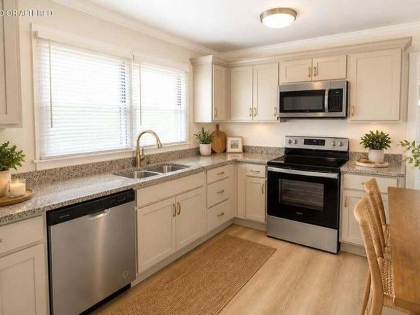 56 East Avenue, Rossville, GA 30741