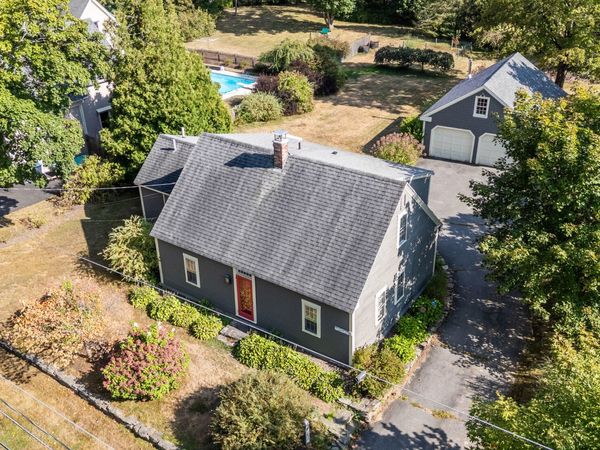 284 W Main Street , Yarmouth, ME 04096