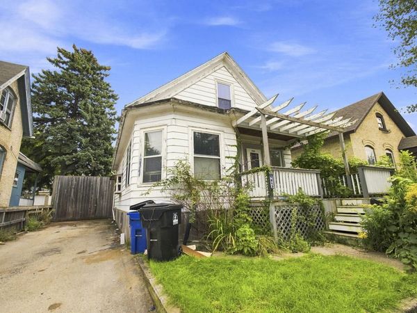 1813 N Wisconsin STREET, Racine, WI 53402