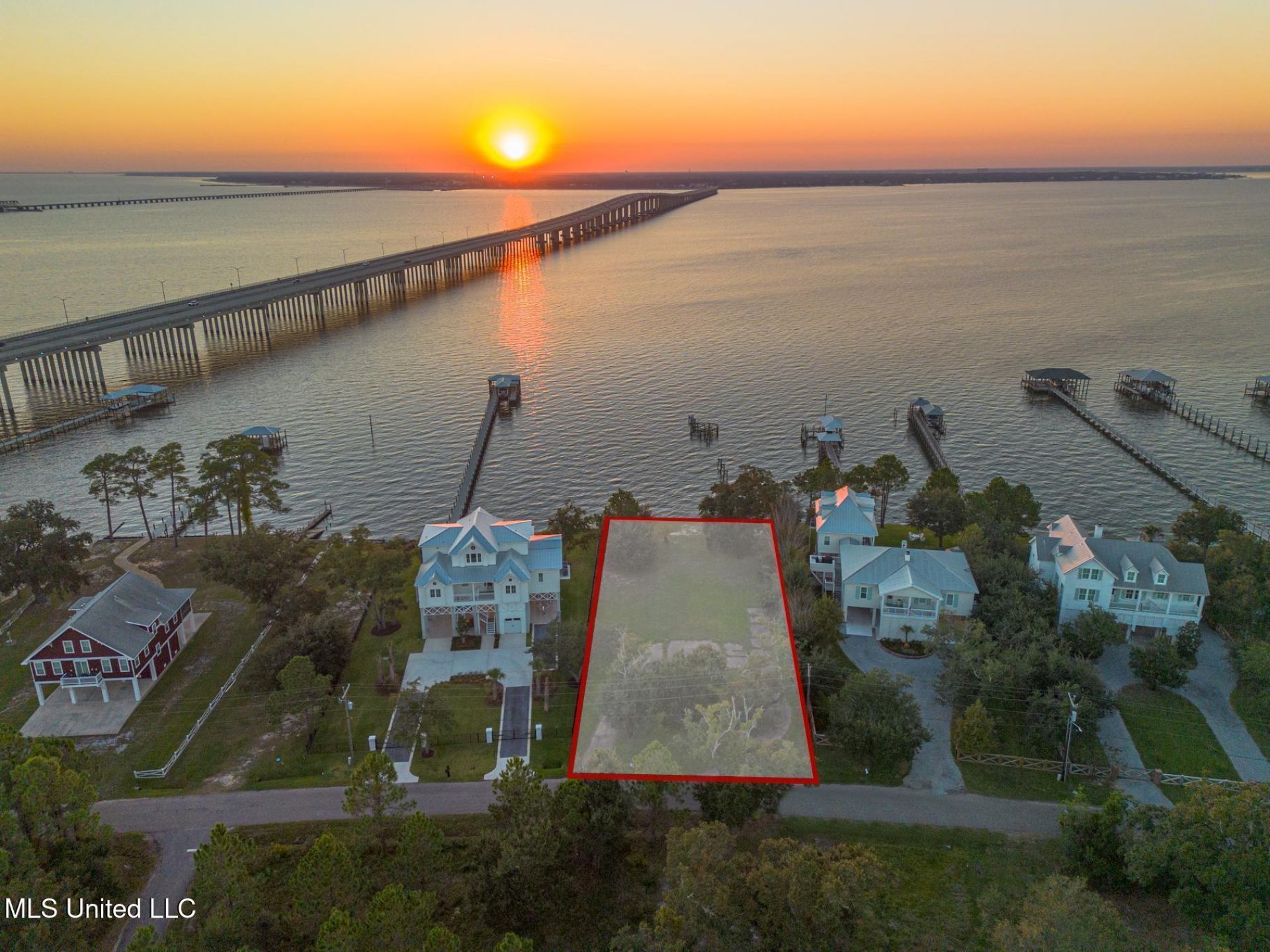 203 Sandy Hook Drive, Pass Christian, MS 39571 Main Photo
