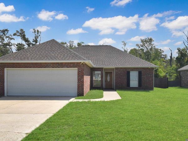 12204 Tallow Ridge Dr, Gonzales, LA 70737