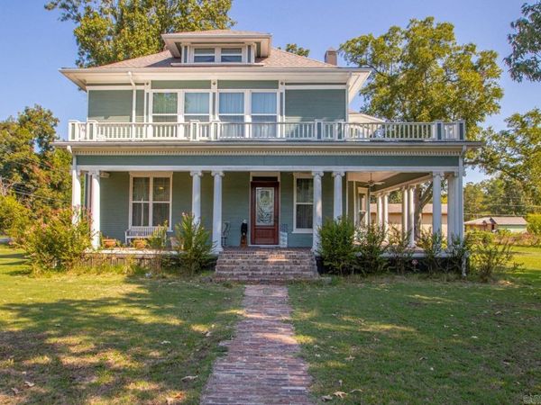 206 E Cherry, Lonoke, AR 72086