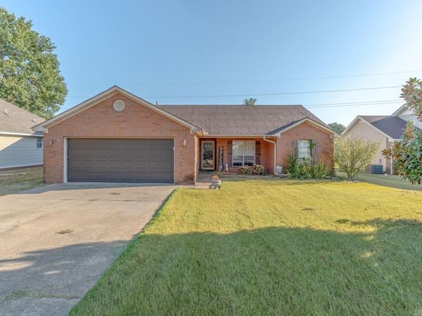 5528 Caribbean Pl, Jonesboro, AR 72404