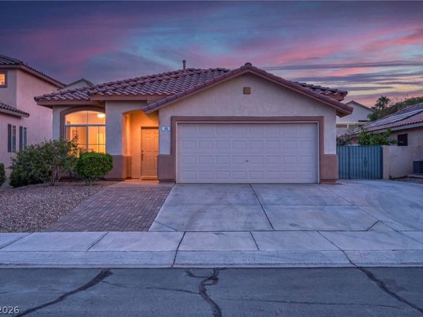89 Saint Johns Wood Avenue , Henderson, NV 89002