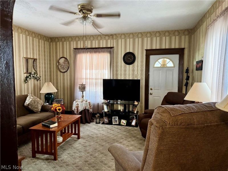 314 W 3rd Street, Uhrichsville, OH 44683 Photo 12