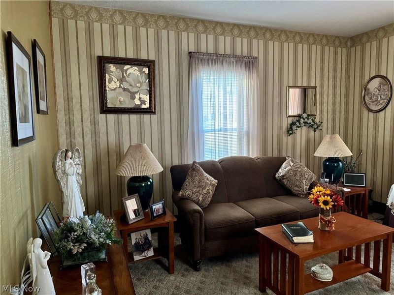 314 W 3rd Street, Uhrichsville, OH 44683 Photo 14