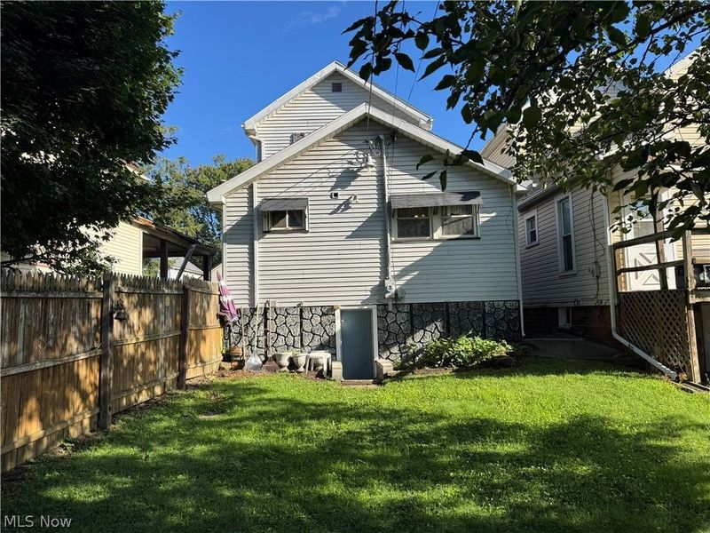314 W 3rd Street, Uhrichsville, OH 44683 Photo 29