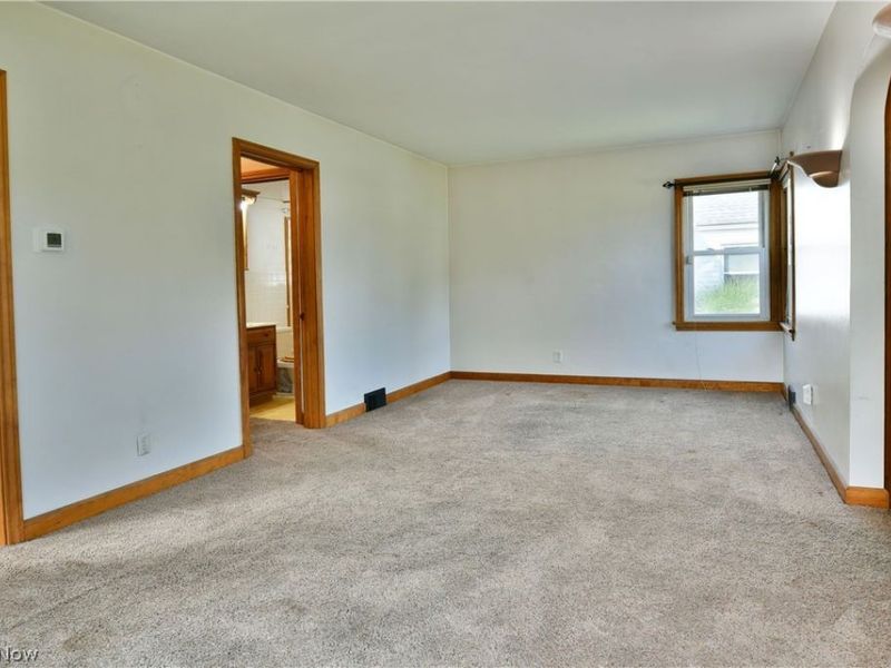 734 Central Parkway Avenue SE, Warren, OH 44484 Photo 10