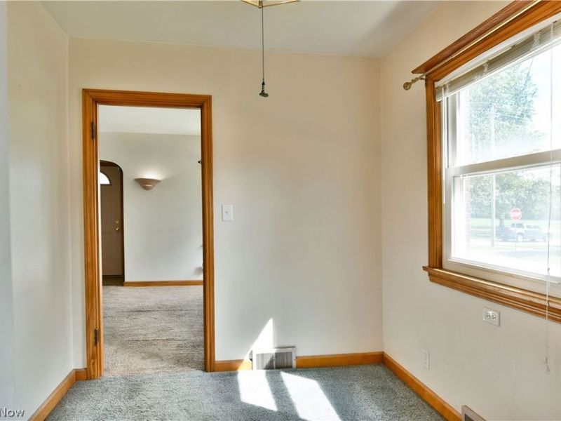 734 Central Parkway Avenue SE, Warren, OH 44484 Photo 15