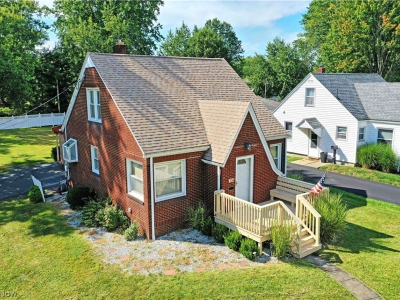 734 Central Parkway Avenue SE, Warren, OH 44484 Photo 2