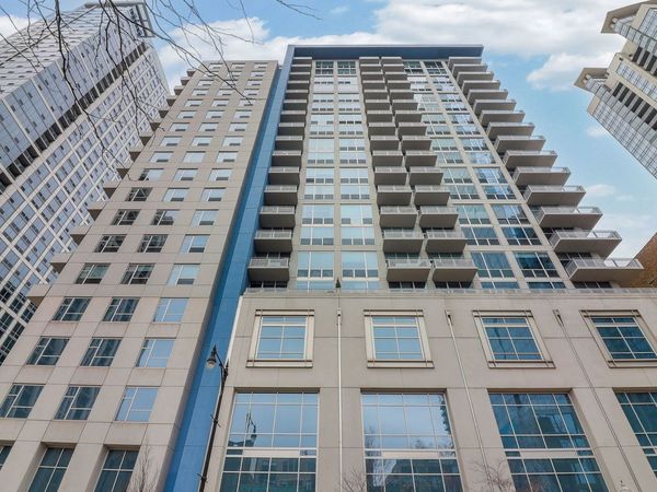 1305 S Michigan Avenue , Chicago, IL 60605