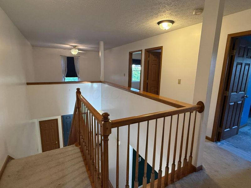 318 Eddington Drive, Pataskala, OH 43062 Photo 16