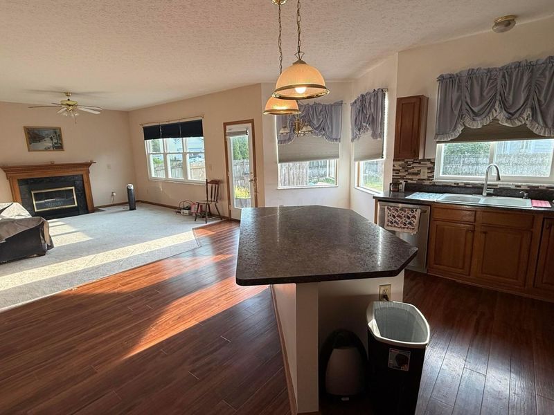 318 Eddington Drive, Pataskala, OH 43062 Photo 17